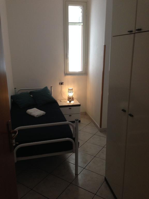Perla Del Mare Affittacamere Campofelice Di Roccella Exterior foto
